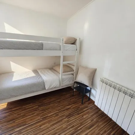 Akistay - Caparica Gæstehus *